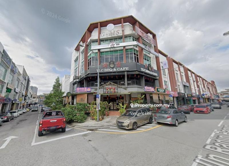 For Rent - Sri Petaling Corner Lot