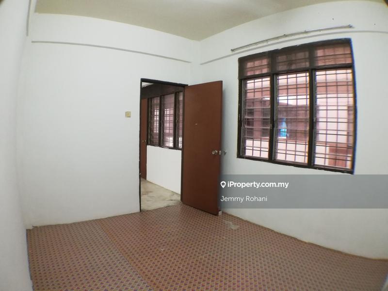 Pangsapuri untuk Dijual di Pangsapuri Seri Mawar oleh Jemmy Rohani - iProperty.com.my