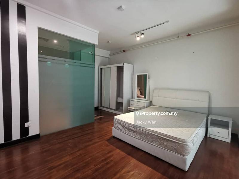 For Sale - The Scott Garden SOHO