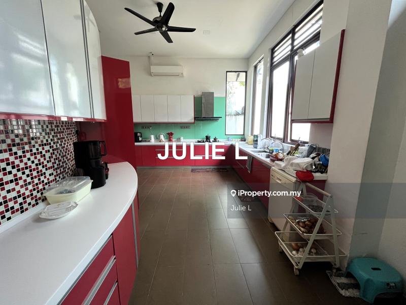 Bungalow House for Sale in Taman Bukit Pantai, Bangsar by Julie L - iProperty.com.my