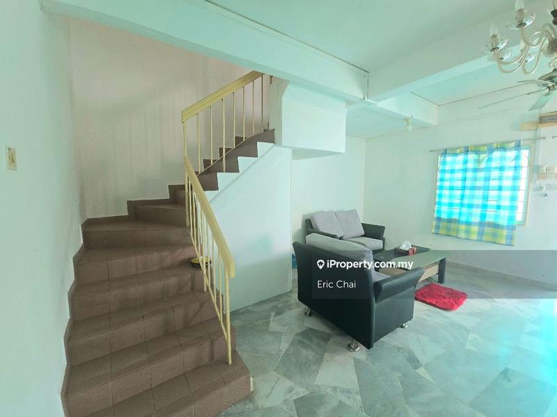 Rumah Berangkai 2 Tingkat untuk Dijual di Taman Puchong Intan, Puchong oleh Eric Chai - iProperty.com.my