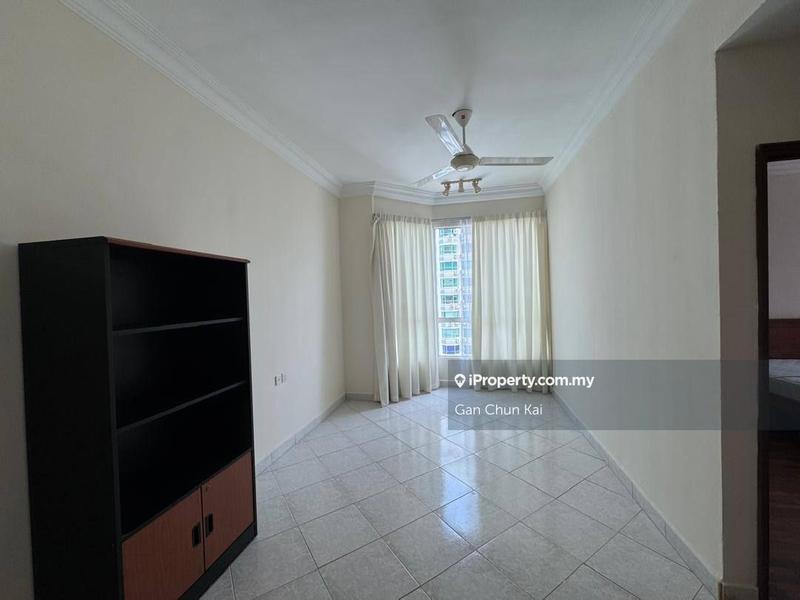 Condominium for Rent in Gurney Beach Resort by Gan Chun Kai - iProperty.com.my