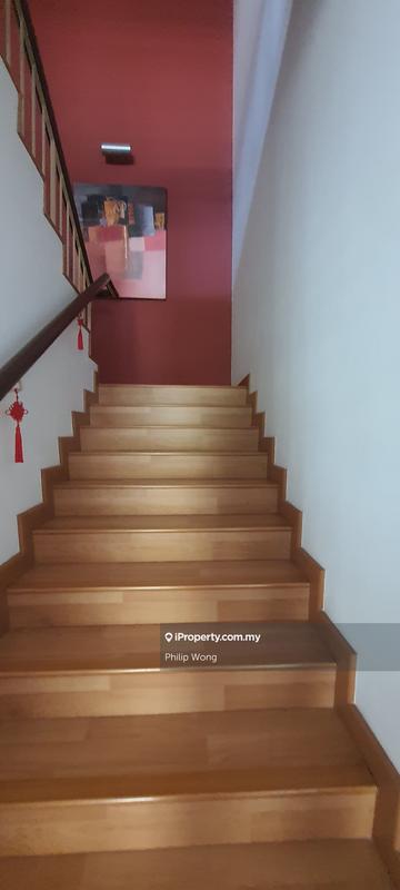 Rumah Berkembar untuk Dijual di Taman Equine, Seri Kembangan oleh Philip Wong - iProperty.com.my
