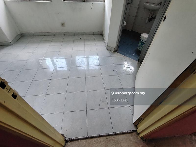 Flat for Sale in Taman Sri Sentosa by BoBo Lee - iProperty.com.my