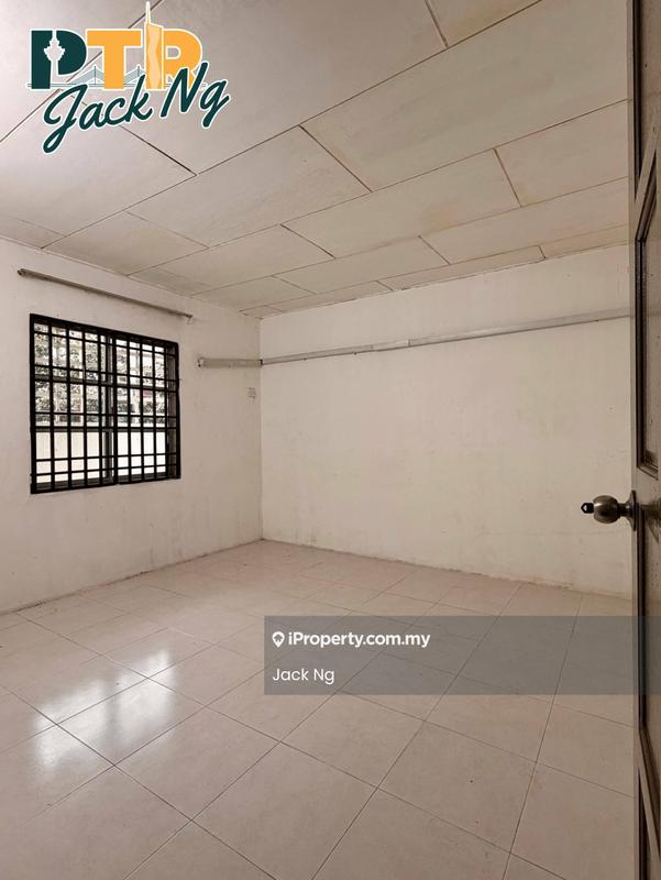 Townhouse for Rent in Pangsapuri Mawar Indah, Butterworth by Jack Ng - Interior - iProperty.com.my