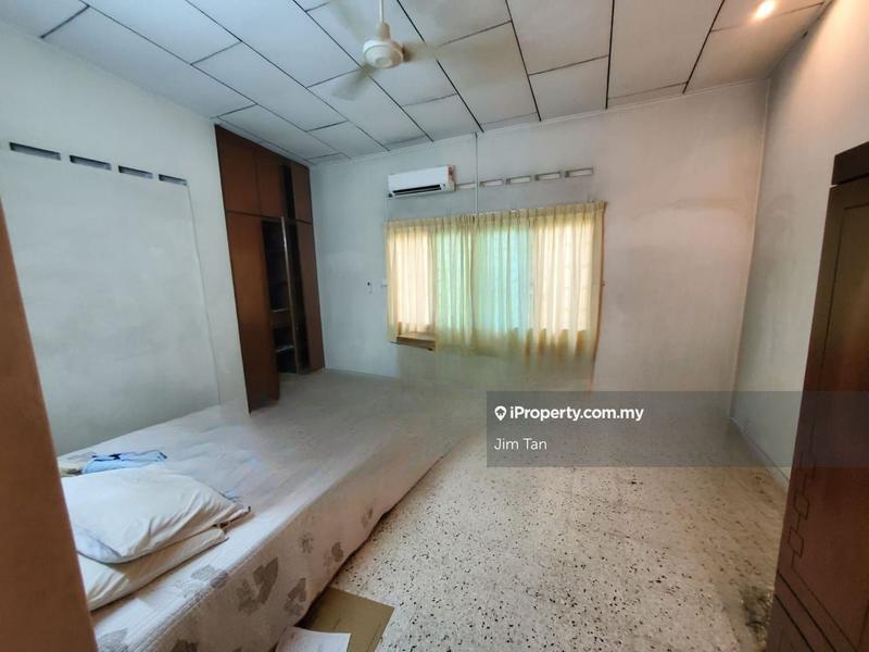 Bungalow House for Sale in Taman Sri Sentosa, Jalan Klang Lama (Old Klang Road) by Jim Tan - iProperty.com.my