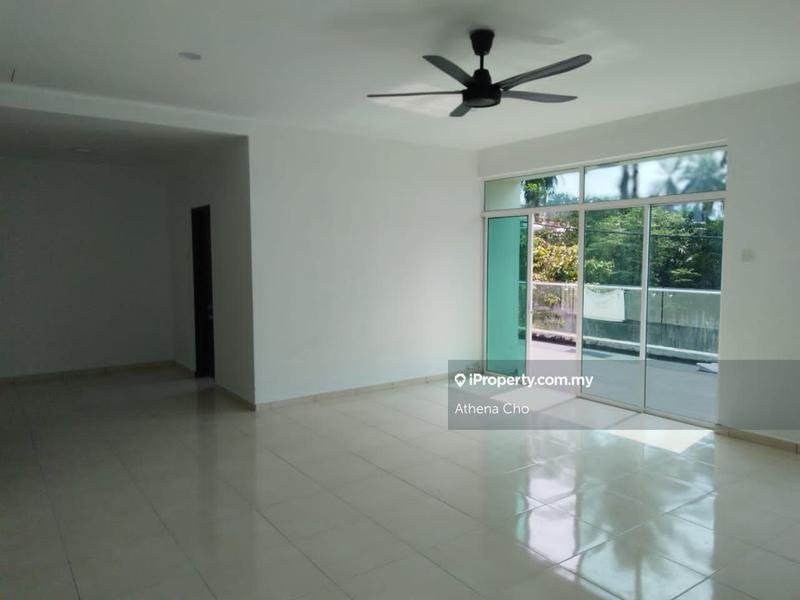 Bungalow House for Sale in Pekan Labu, Labu by Athena Cho - iProperty.com.my