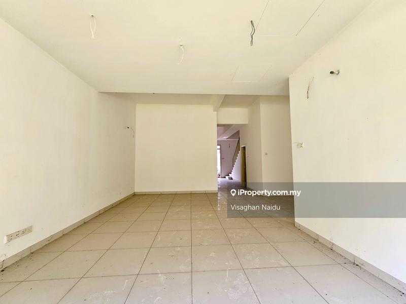 Rumah Teres 2.5-Tingkat untuk Dijual di Taman Tasik Residensi (Lake Club Parkhome), Rawang oleh Visaghan Naidu - iProperty.com.my