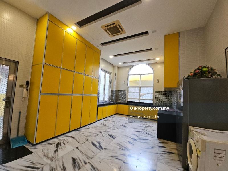Bungalow House for Sale in Country Heights, Kajang by Adzura Zamedin - iProperty.com.my