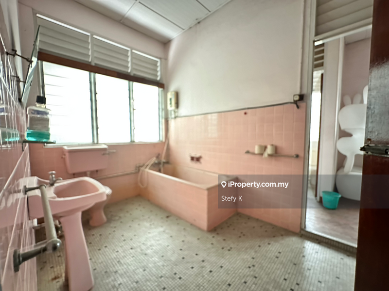 Banglo untuk Dijual di Taman Green Lane, Jelutong oleh Stefy K - iProperty.com.my