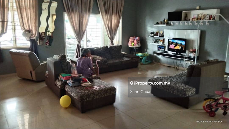 Rumah Berkembar untuk Dijual di Bandar Putra Permai, Seri Kembangan oleh Xann Chua - iProperty.com.my