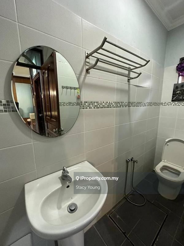 Rumah Berkembar untuk Dijual di Beverly Heights, Melawati oleh Stacy Young - iProperty.com.my