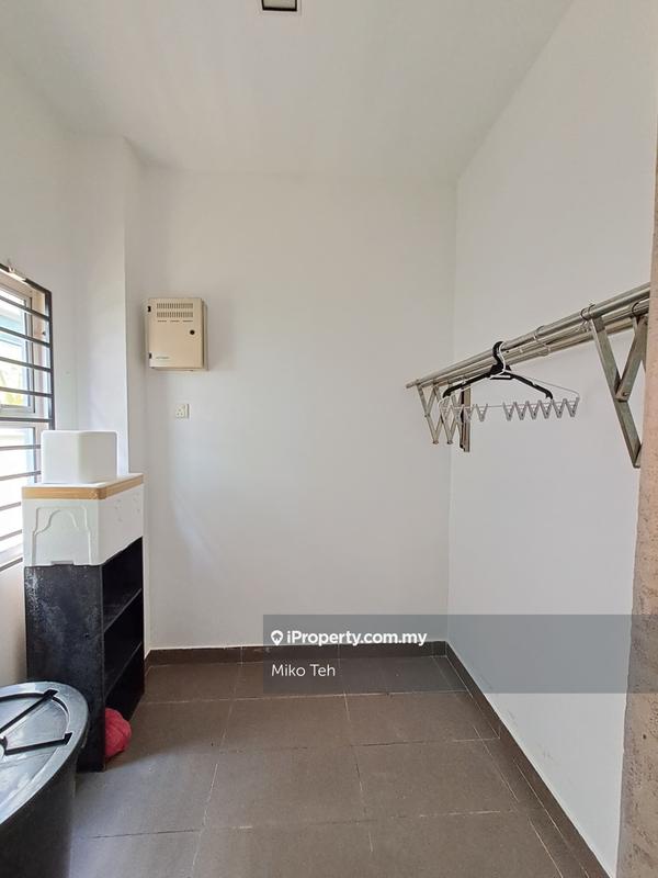 Rumah Teres 2-Tingkat untuk Dijual di Taman Lestari Putra, Seri Kembangan oleh Miko Teh - iProperty.com.my