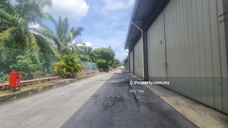 Warehouse untuk Disewa di Bestari Jaya, Selangor oleh Rey Yap - iProperty.com.my