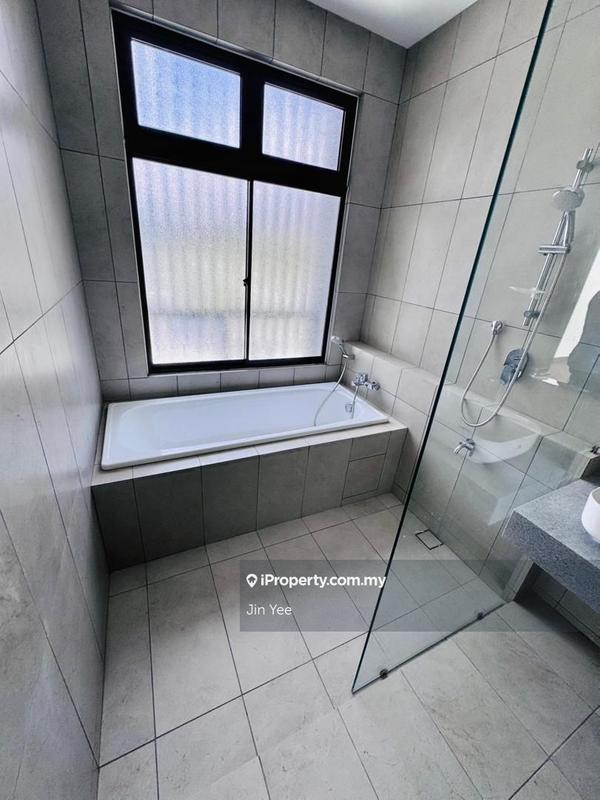 Rumah Berkembar untuk Dijual di Elmina, Shah Alam oleh Jin Yee - iProperty.com.my