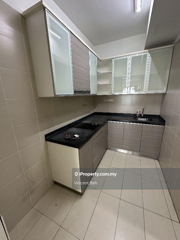 For Rent - Tiara Mutiara / The Crown