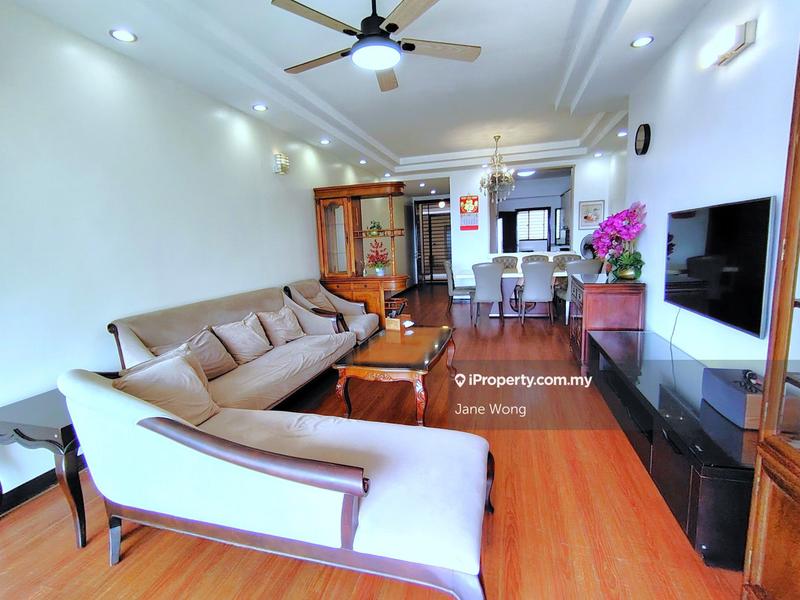 Living Area with ample of Natural Daylight