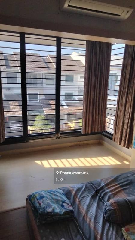 Rumah Teres 3-Tingkat untuk Dijual di LakeField, Sungai Besi oleh Eu Gin - iProperty.com.my
