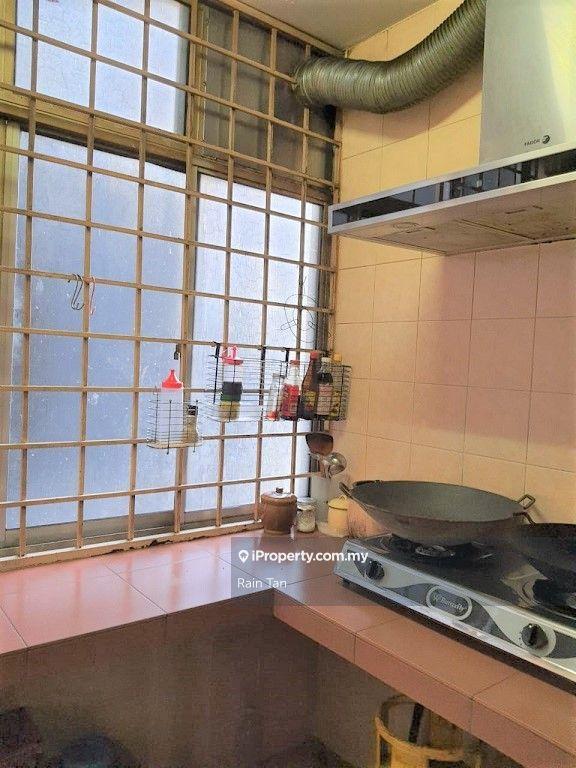 Condominium for Sale in Amadesa Resort Condominium by Rain Tan - iProperty.com.my