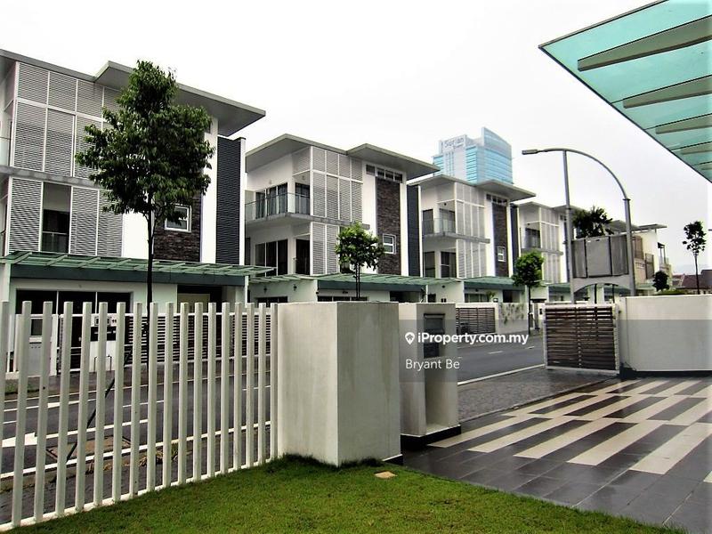 Bungalow House for Sale in Bandar Utama, Selangor by Bryant Be - iProperty.com.my