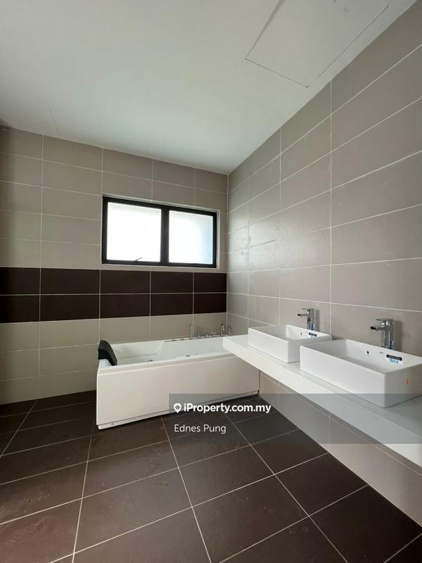 Bungalow House for Sale in Taman Overseas Union (Taman Oug), Jalan Klang Lama (Old Klang Road) by Ednes Pung - iProperty.com.my