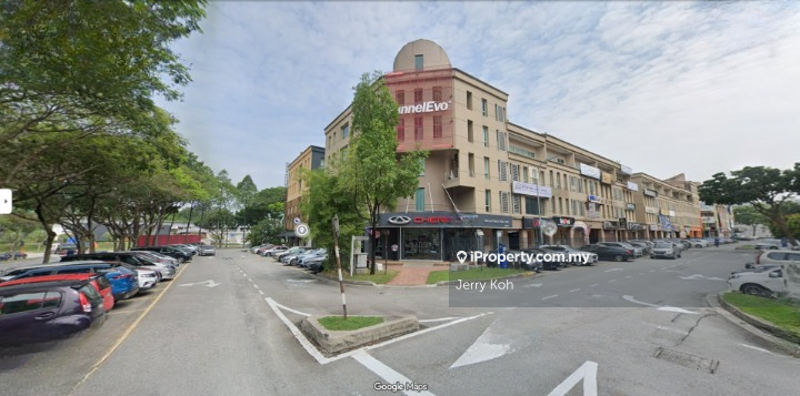 Kediaman Servis untuk Dijual di The Strand, Kota Damansara oleh Jerry Koh - iProperty.com.my