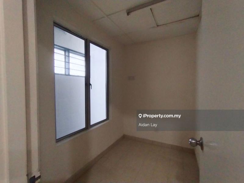2-storey Terraced House for Sale in Taman Universiti Indah, Seri Kembangan by Aidan Lay - iProperty.com.my