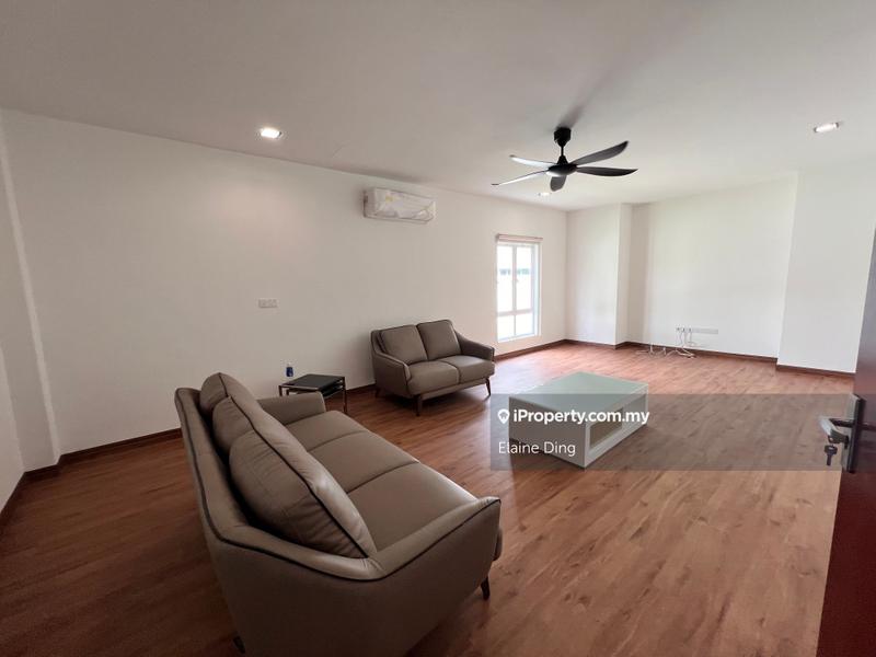 Bungalow House for Sale in Country Heights, Kajang by Elaine Ding - iProperty.com.my