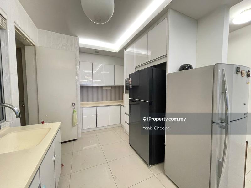 For Sale - Menjalara 18