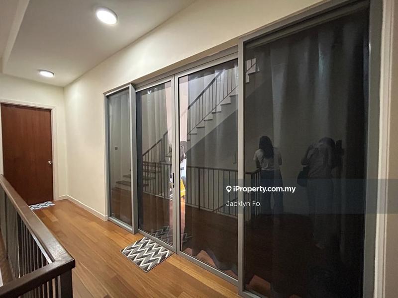 Rumah Teres 3-Tingkat untuk Dijual di Taman Equine, Seri Kembangan oleh Jacklyn Fo - iProperty.com.my
