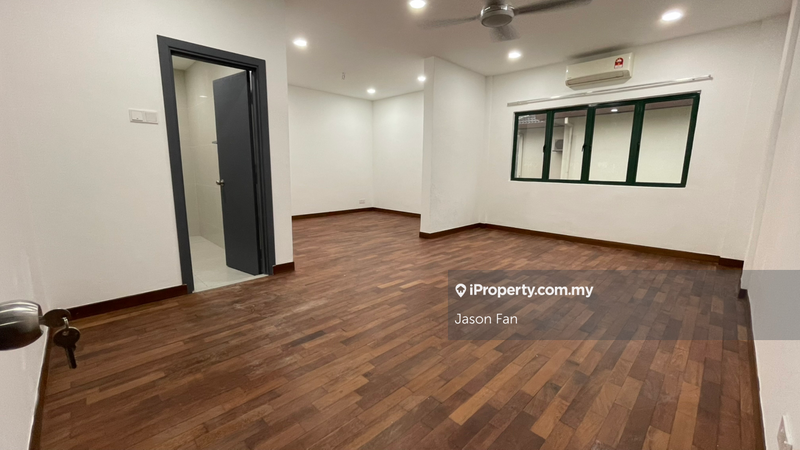 Bungalow House for Sale in Kota Kemuning, Shah Alam by Jason Fan - iProperty.com.my