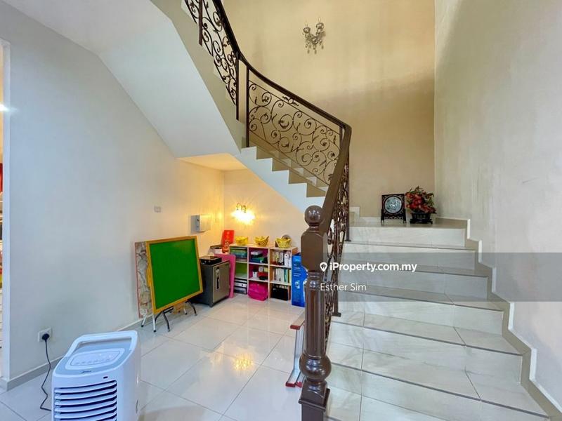 Semi-Detached House for Sale in 1rgyq, Jelutong by Esther Sim - iProperty.com.my