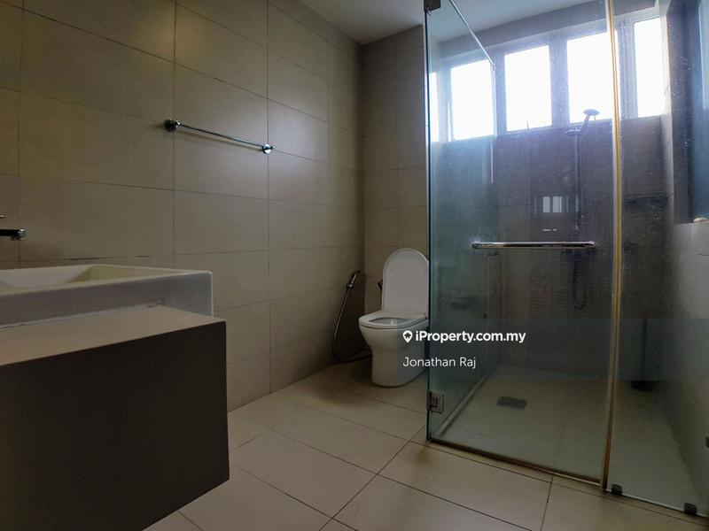 Service Residence for Sale in Medalla @ Oasis Corporate Park by Jonathan Raj - iProperty.com.my