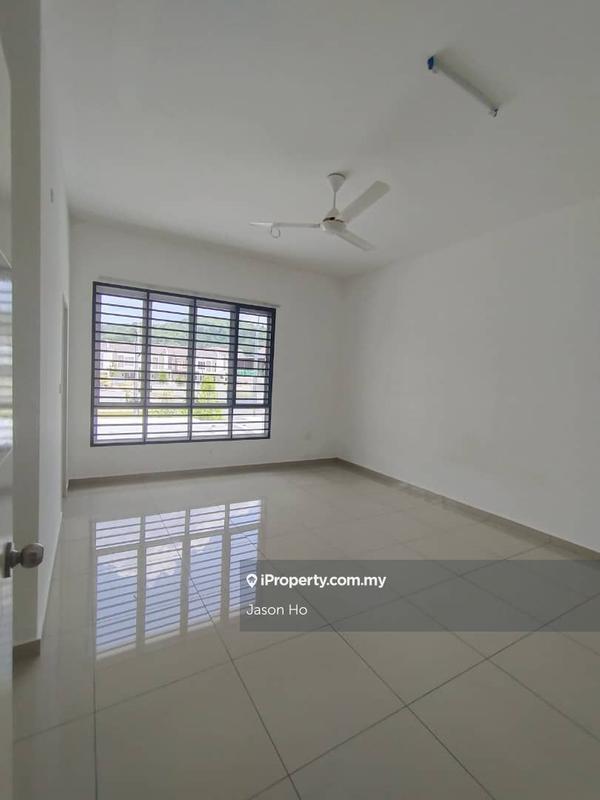 Rumah Berangkai 2 Tingkat untuk Dijual di Bandar Sri Sendayan, Negeri Sembilan oleh Jason Ho - iProperty.com.my
