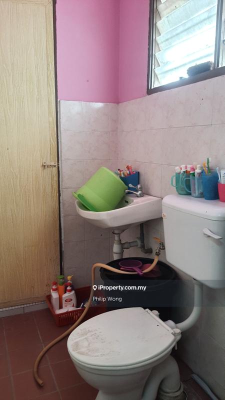 Rumah Teres 2-Tingkat untuk Dijual di Taman Bukit Serdang, Seri Kembangan oleh Philip Wong - iProperty.com.my