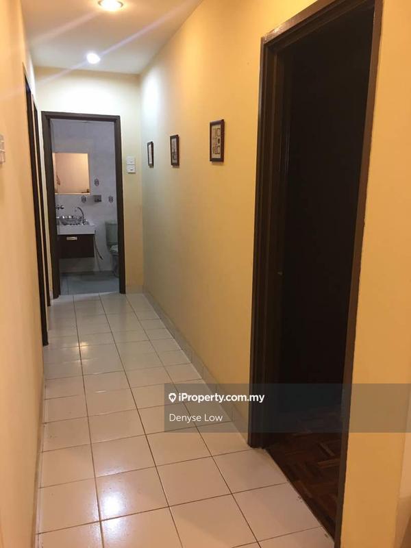 Kondominium untuk Dijual di Puncak Nusa Kelana oleh Denyse Low - iProperty.com.my
