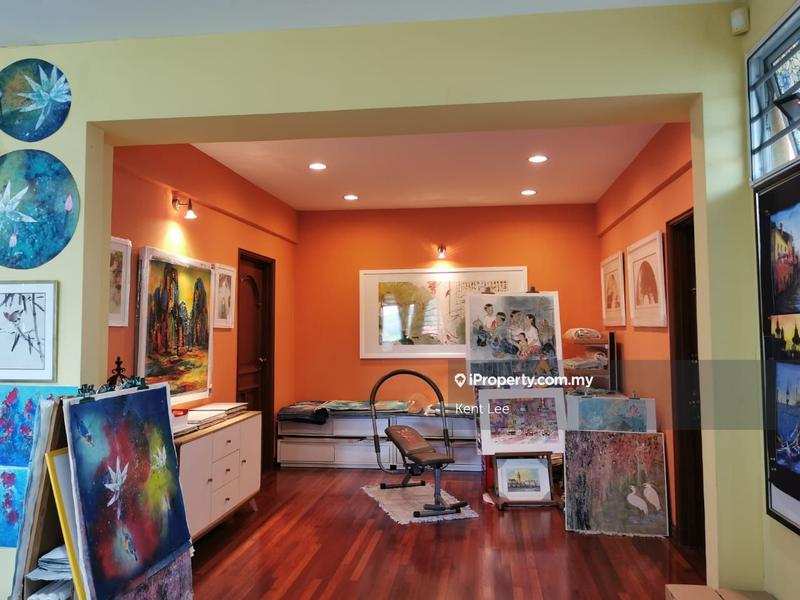 Rumah Berkembar untuk Dijual di Country Heights, Kajang oleh Kent Lee - iProperty.com.my