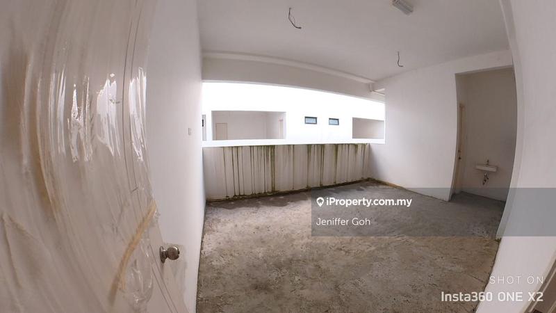 For Sale - 3 storey shop office with individual lift for sale