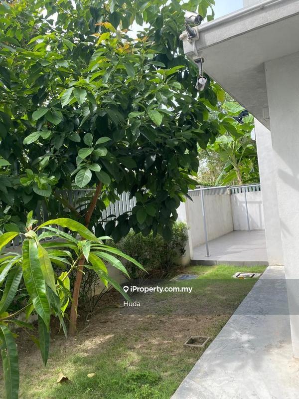 Zero-Lot Bungalow for Sale in Presint 16, Putrajaya by Huda - iProperty.com.my