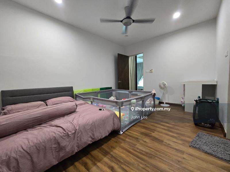 Rumah Berangkai 1.5 Tingkat untuk Dijual di Taman Bukit Serdang, Seri Kembangan oleh John Lee - iProperty.com.my