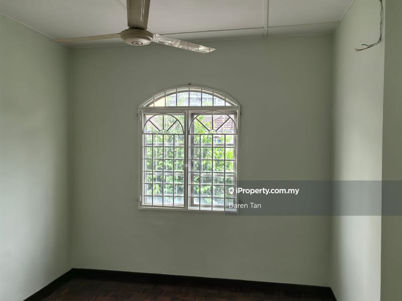 Rumah Teres 2-Tingkat untuk Dijual di Usj 1, Subang Jaya oleh Daren Tan - iProperty.com.my