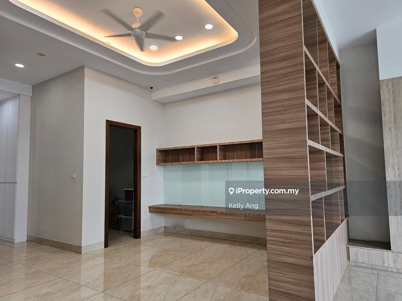 Banglo untuk Dijual di KL City Centre, Kuala Lumpur oleh Kelly Ang - iProperty.com.my