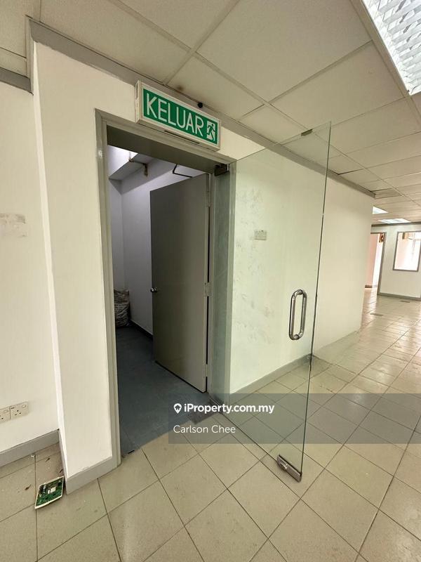 Shop / Office untuk Disewa di Usj 10, Subang Jaya oleh Carlson Chee - iProperty.com.my