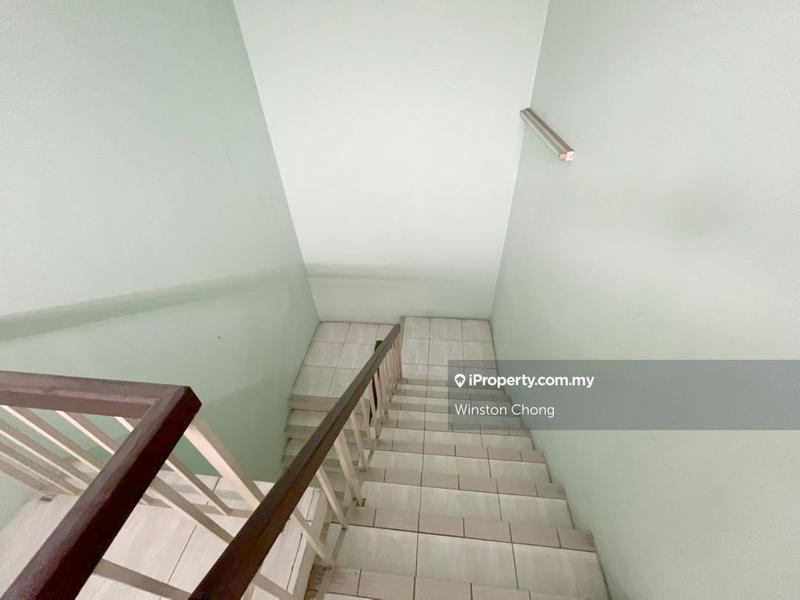 2.5-storey Terraced House for Sale in Taman Bukit Serdang, Seri Kembangan by Winston Chong - iProperty.com.my
