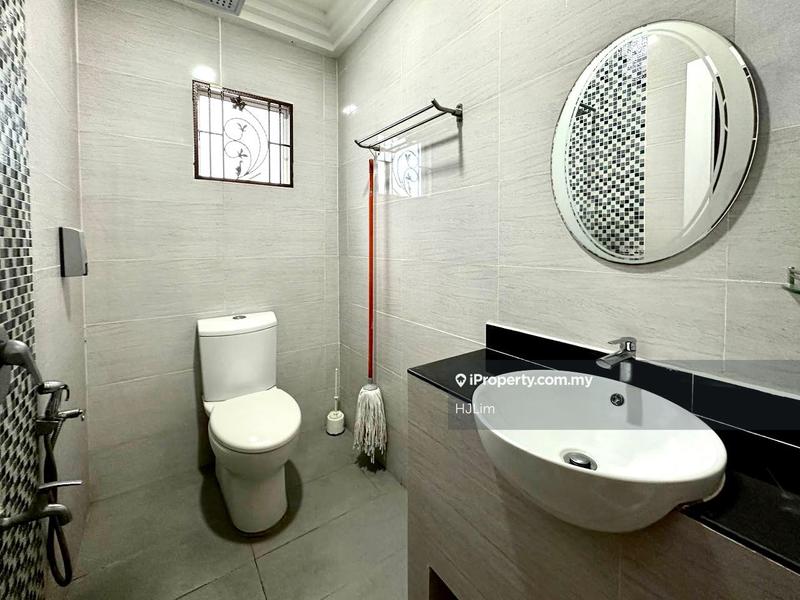 Rumah Berkembar untuk Dijual di Bandar Tun Hussein Onn, Cheras oleh HJLim - iProperty.com.my