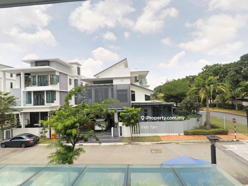 Bungalow House for Sale in Casabella, Kota Damansara, Kota Damansara by Ken Tan - iProperty.com.my