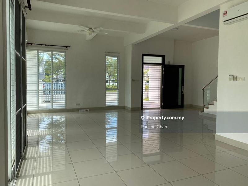 Bungalow House untuk Dijual di Villa heights, Seri Kembangan oleh Pauline Chan - iProperty.com.my