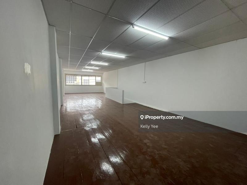 For Rent - 1st Floor Shoplot - Suitable for Office Use as Corporate Office / Consultancy Works