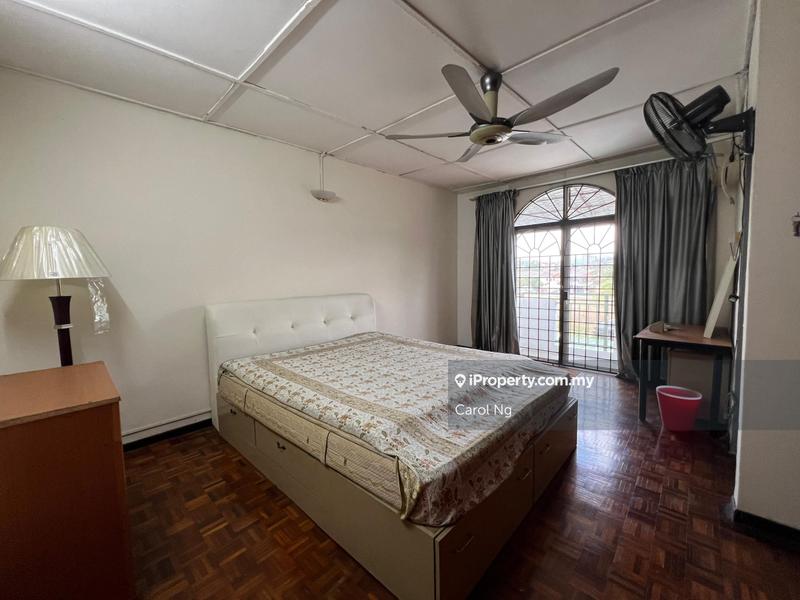 Rumah Teres 2-Tingkat untuk Dijual di Bandar Country Homes, Rawang oleh Carol Ng - iProperty.com.my
