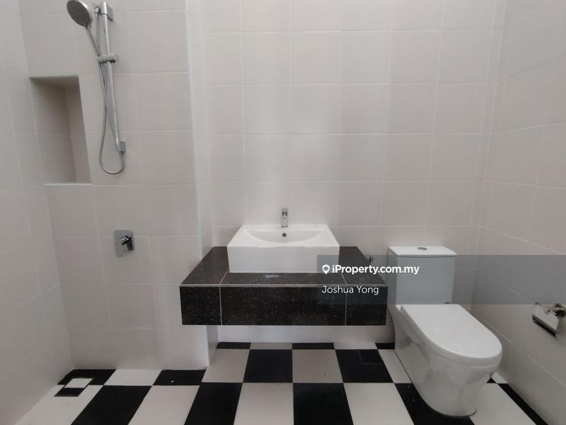 Rumah Teres 2-Tingkat untuk Dijual di Eco Majestic, Semenyih oleh Joshua Yong - iProperty.com.my